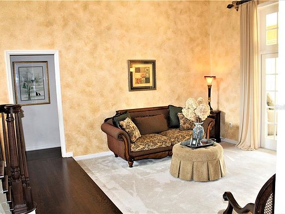 5th image of 3951 Tarian Ct