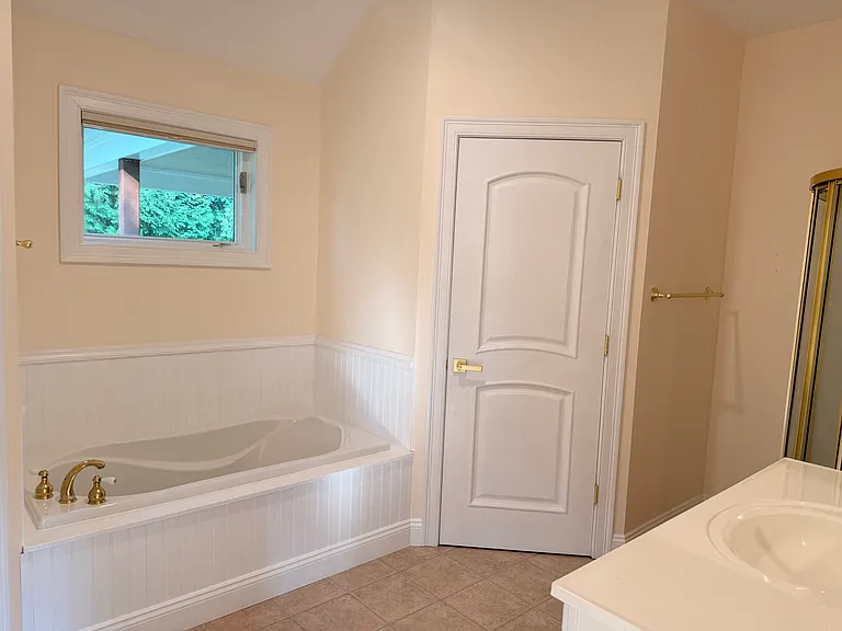 18 Kirby Rd — Photo 14