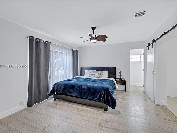 3rd image of 217 N 31st Ave
