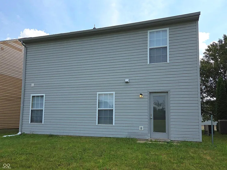 4320 Village Bend Ln — Photo 28