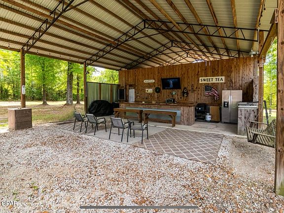 3rd image of 4015 Whispering Pines Cir