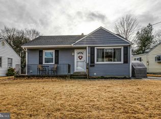 28 Overbrook Ave, Maple Shade, NJ 08052