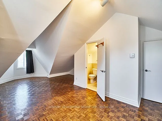 1007 Bathurst St #3 — Photo 19