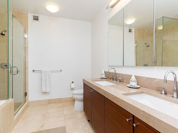 3rd image of 30 West St APT 11G