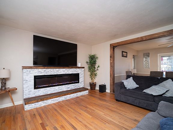 3rd image of 2529 Sierra Dr