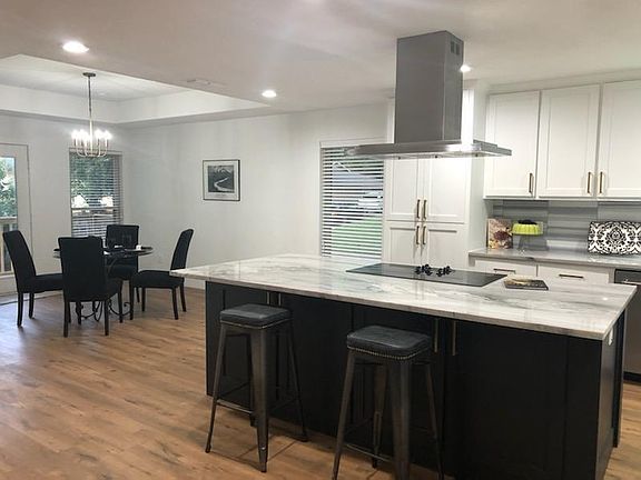 3rd image of 7501 McMillian Ct