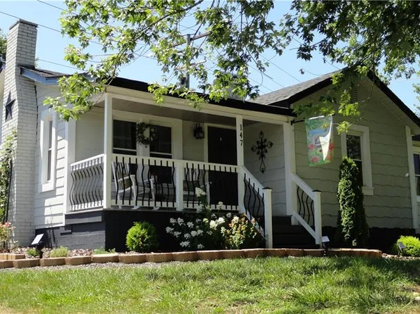 147 E Old McKinney Rd, Mount Airy, NC 27030