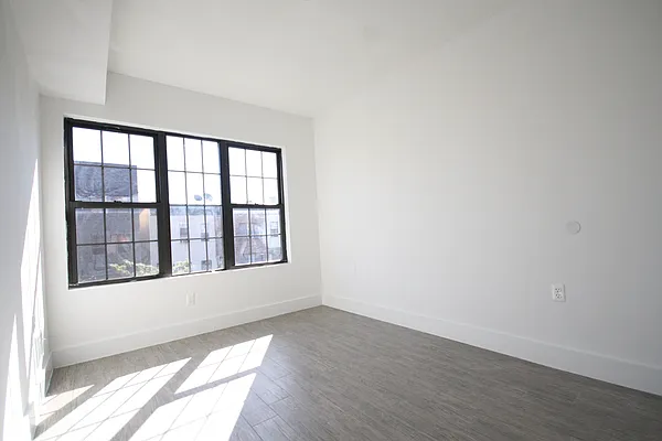 Rented by Rental Solutions Inc | media 28