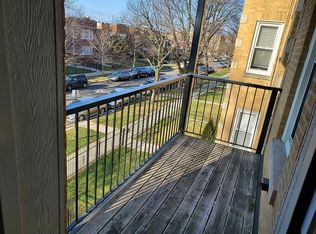 6111 N Claremont Ave #2N, Chicago, IL 60659