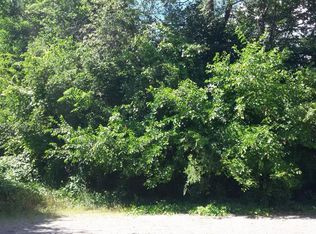 57752 Mitchell St, Three Rivers, MI 49093