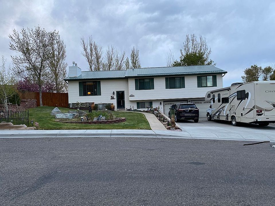 1st image of 805 Brandner Cir