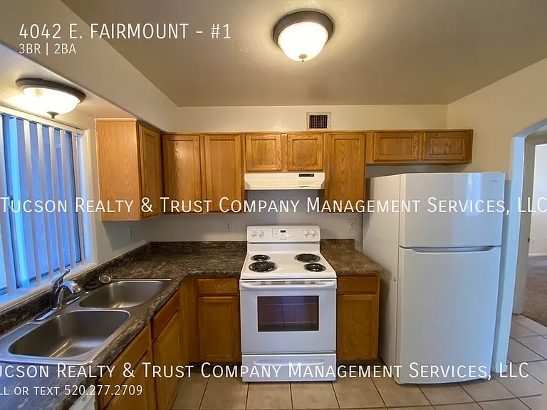 4042 E Fairmount St #1 — Photo 24