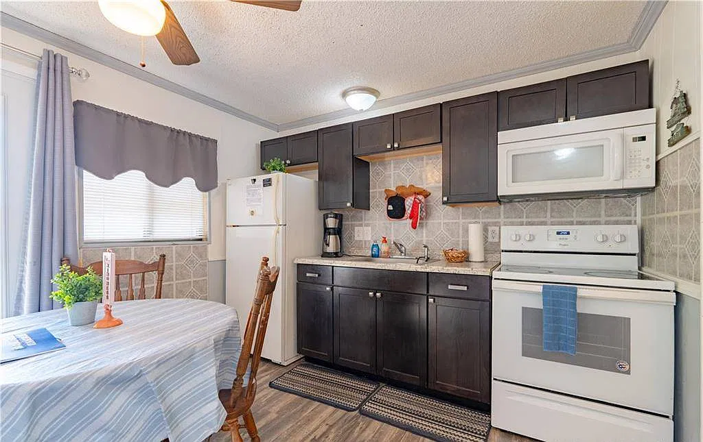 80 Wilson Resort Dr — Photo 4