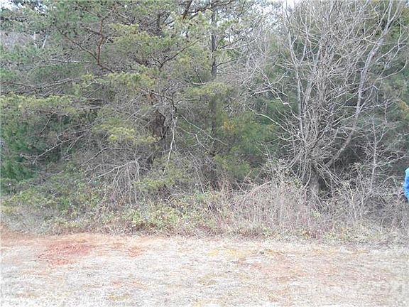 5th image of 138 Harness Ln
