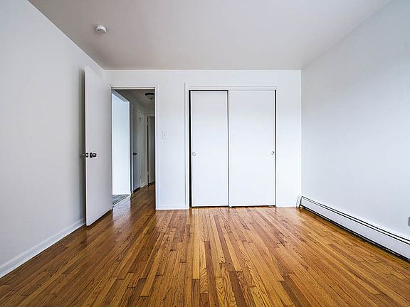 4th image of 14119 S Tracy Ave #4580