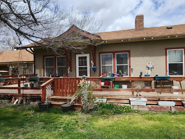 602 2nd St, Reeder, ND 58649