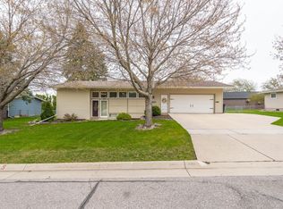 1004 Ellen St, Cedar Falls, IA 50613