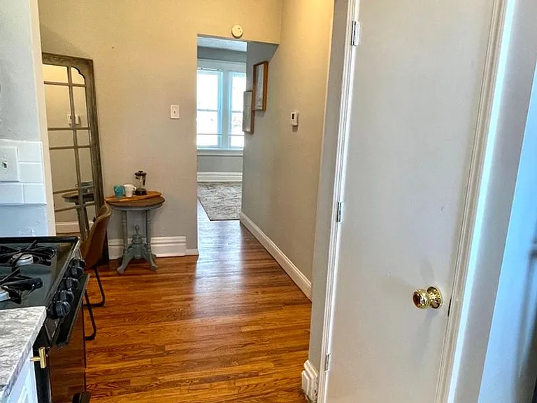 4568 Flad Ave #2E — Photo 5