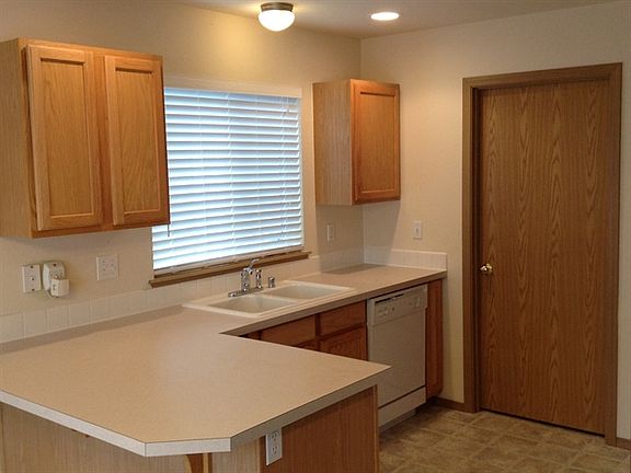 4th image of 2304 179th St E