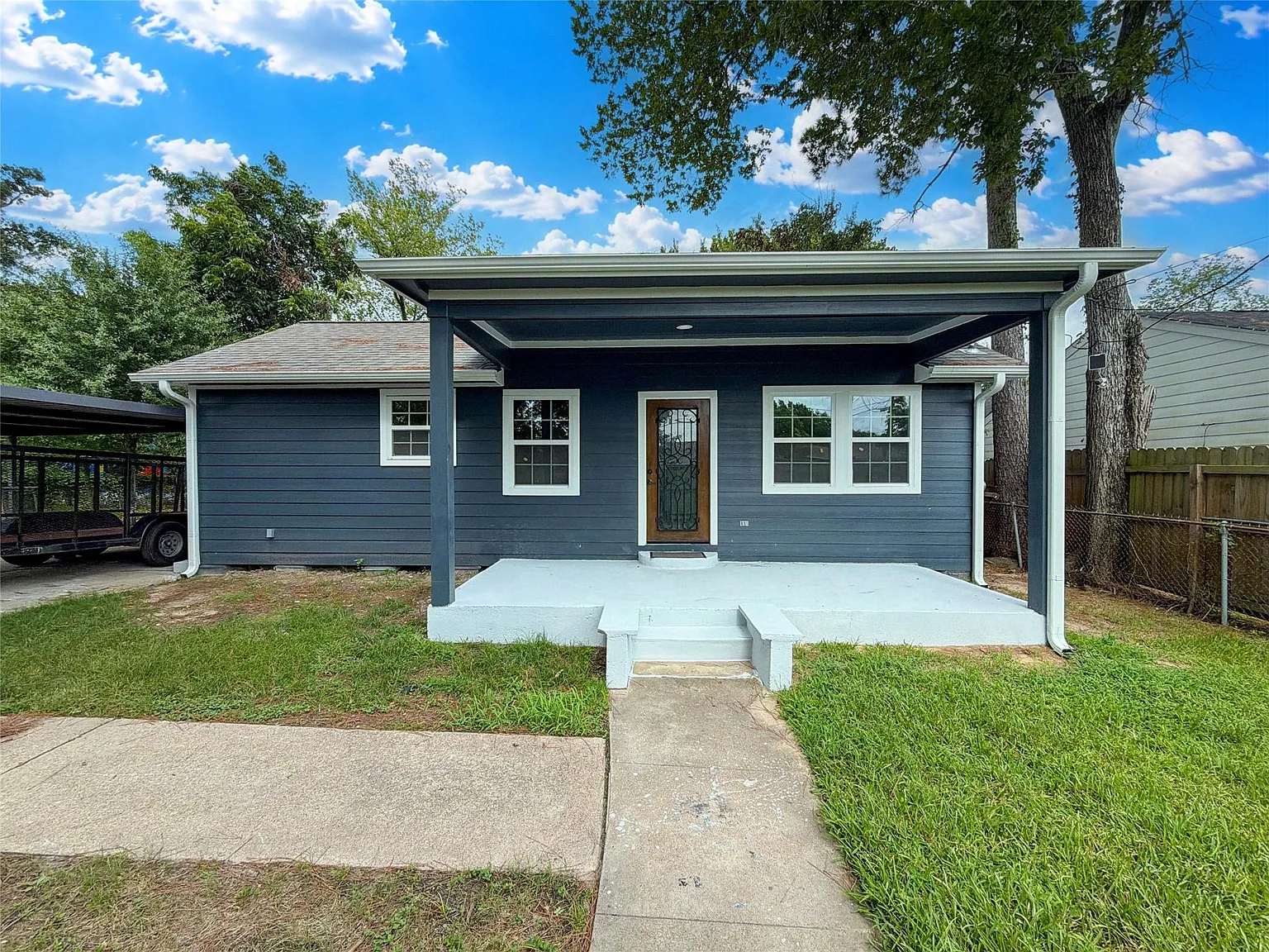 3 bed, 2.0 bath, 958 sqft, $2,100 — Photo 3