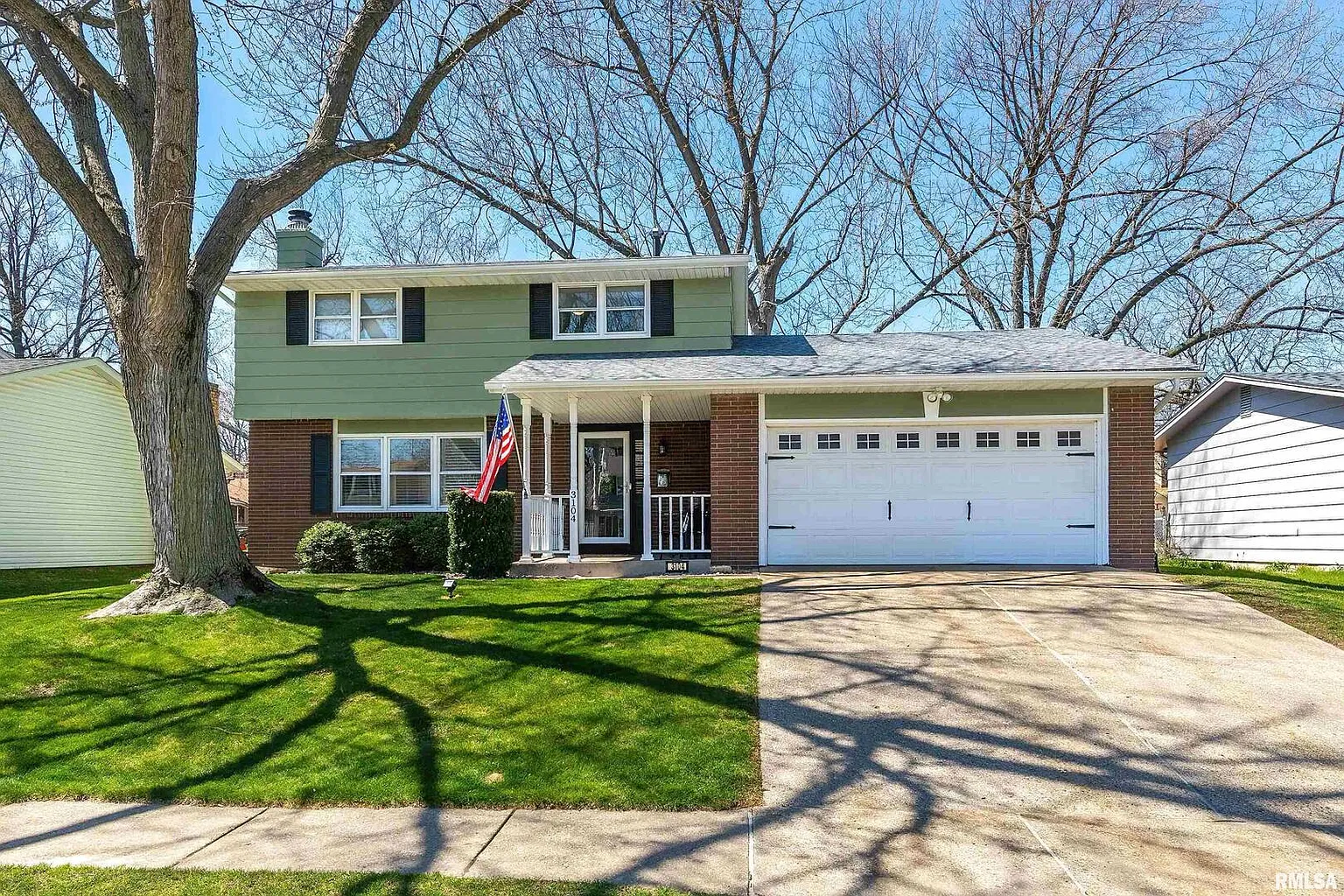 3104 Oxford Dr photo 1