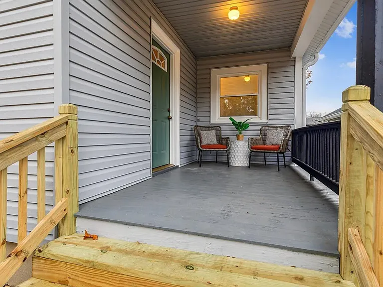 5554 Dunning Pl — Photo 2