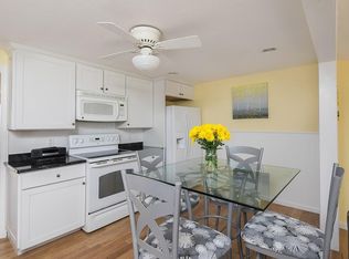 62 Lawnview Dr, Braintree, MA 02184