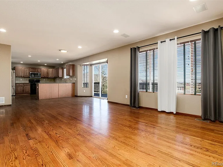 9865 Falcon Ln — Photo 18