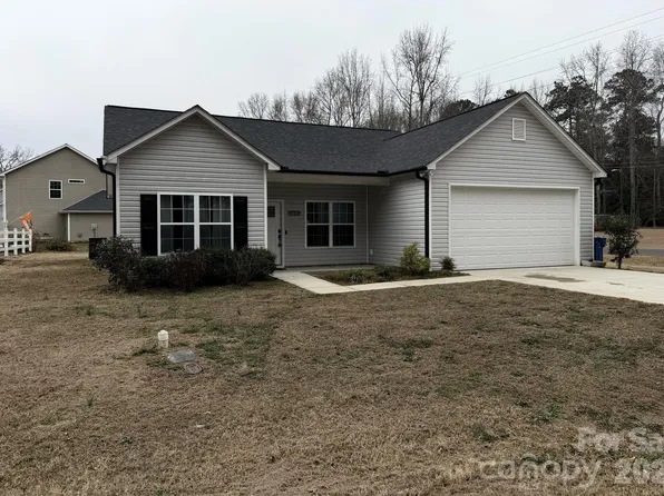 111 Rogers St, Pageland, SC 29728