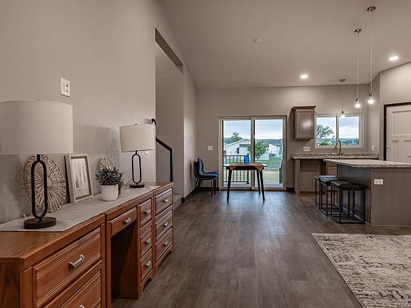 3rd image of 6799 Abelia St