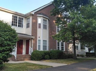 38 Forest Dr, Piscataway, NJ 08854