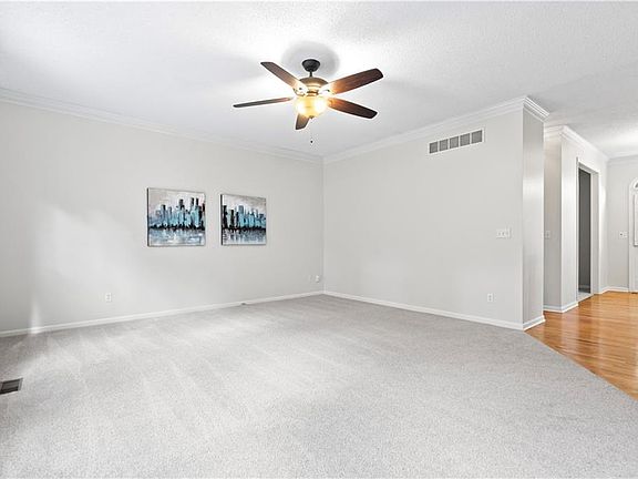 4th image of 12814 Wedd St