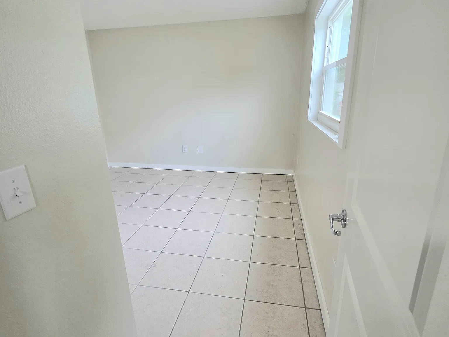 413 60th Avenue Dr E — Photo 3