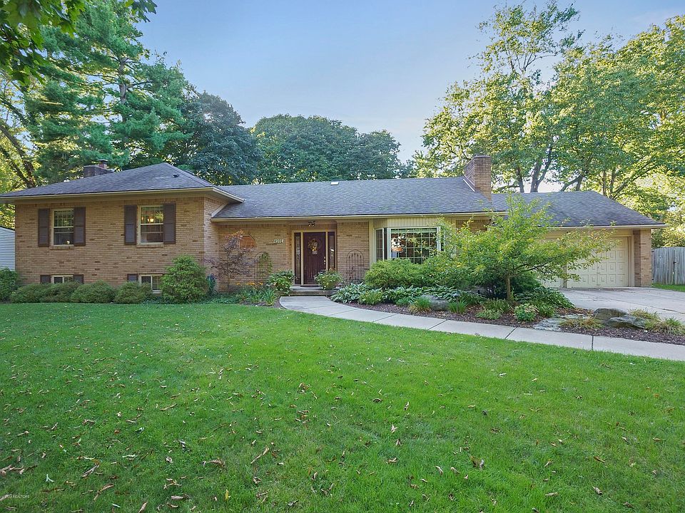 1st image of 4591 Nakoma Dr