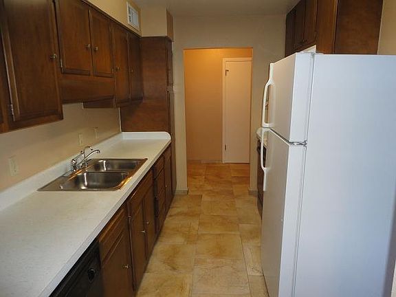 3rd image of 1523 Scenic Dr