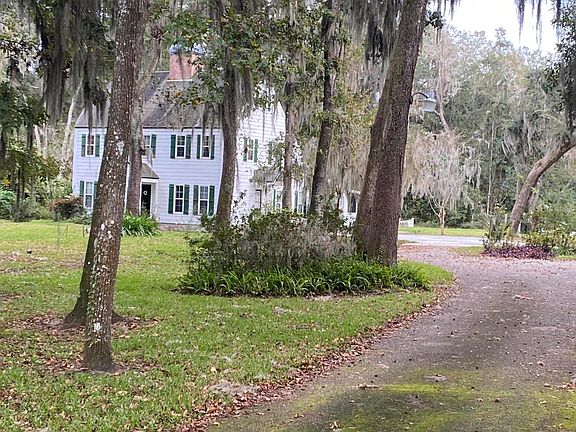 4th image of 15151 Cape Dr N
