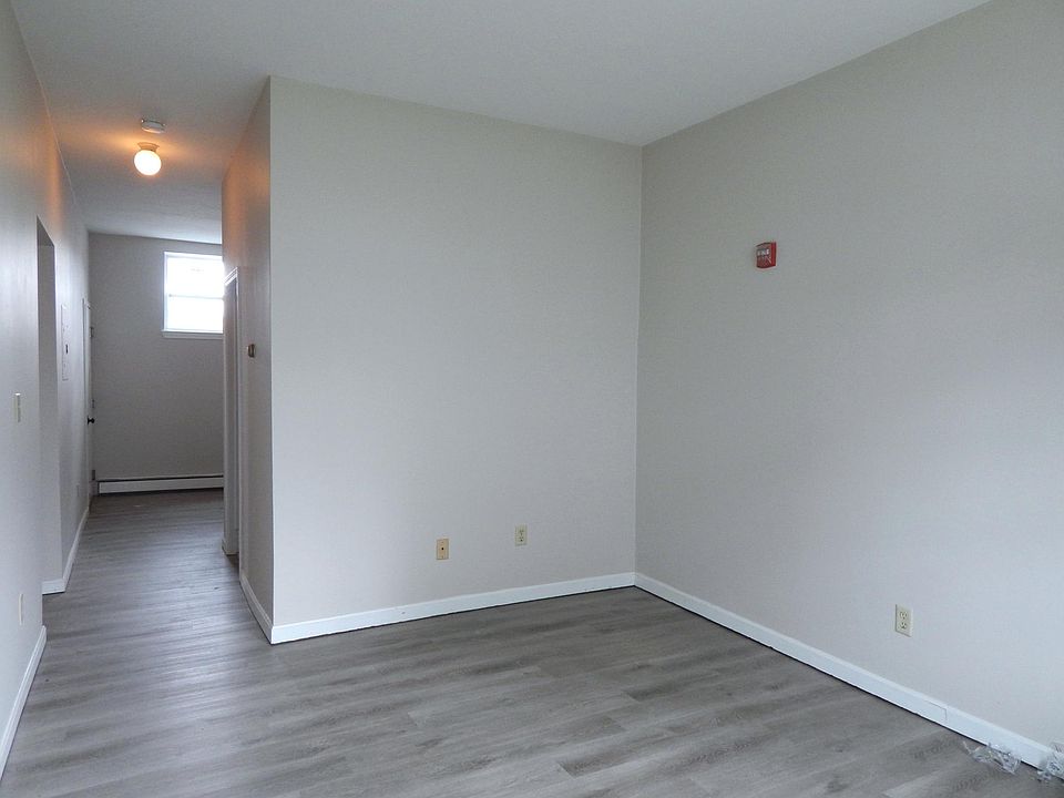 1st image of 35 Franklin St #1A