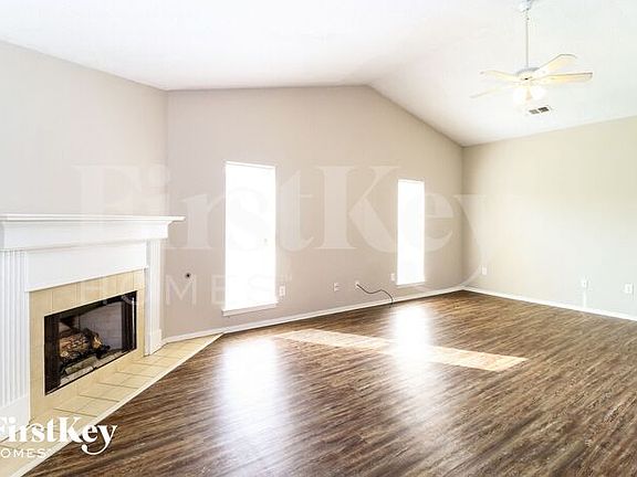 4th image of 7392 Dunbarton Dr
