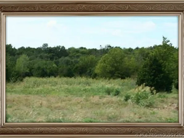 2828 SE Stonewall Dr, Bartlesville, OK 74006