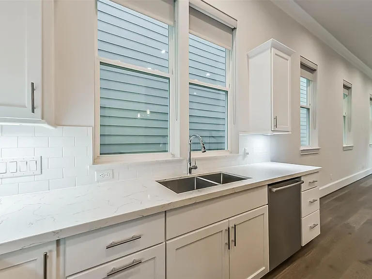 5308 S Capitol St — Photo 13