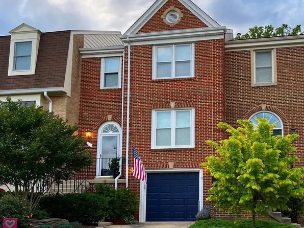 414 Council Dr NE, Vienna, VA 22180