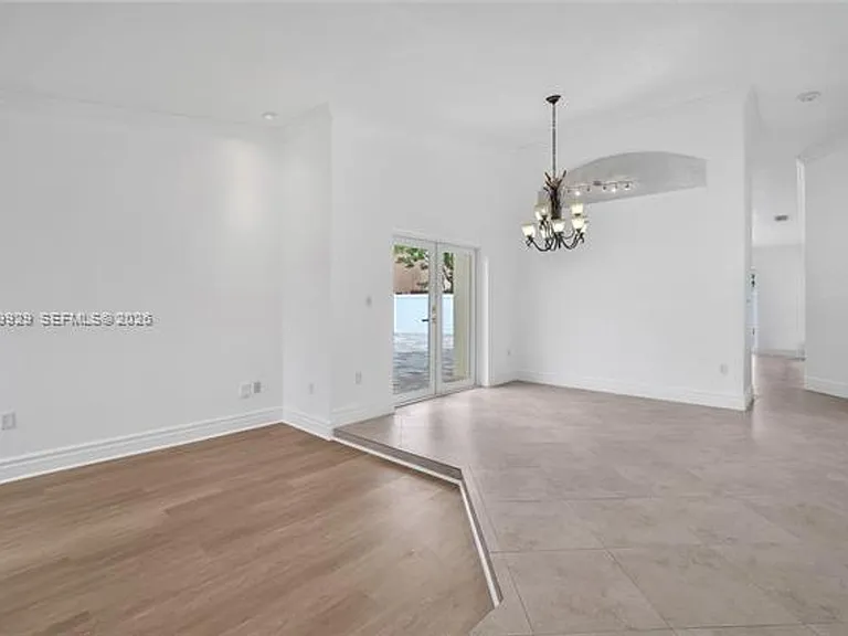 15715 SW 76th Ter — Photo 5