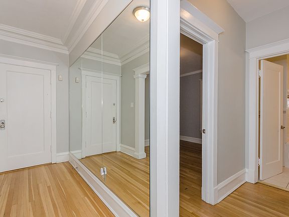 4th image of 5522 S Cornell Ave APT 1W