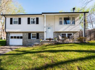 19 Ralph Pl, Jackson, NJ 08527