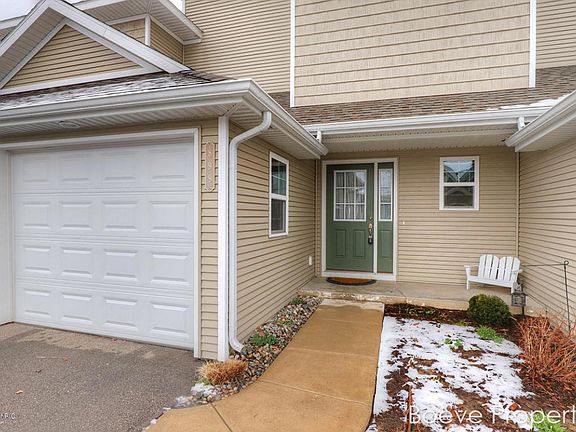 3rd image of 899 Center Park Dr SW