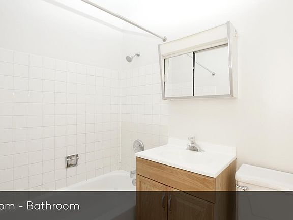 4th image of 4616 N Beacon St APT 1E