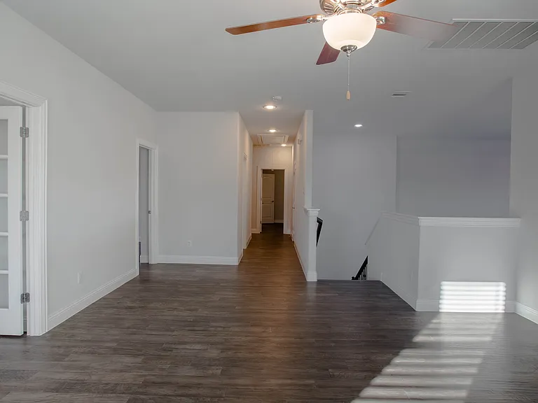 7600 Clear Rapids Dr — Photo 19