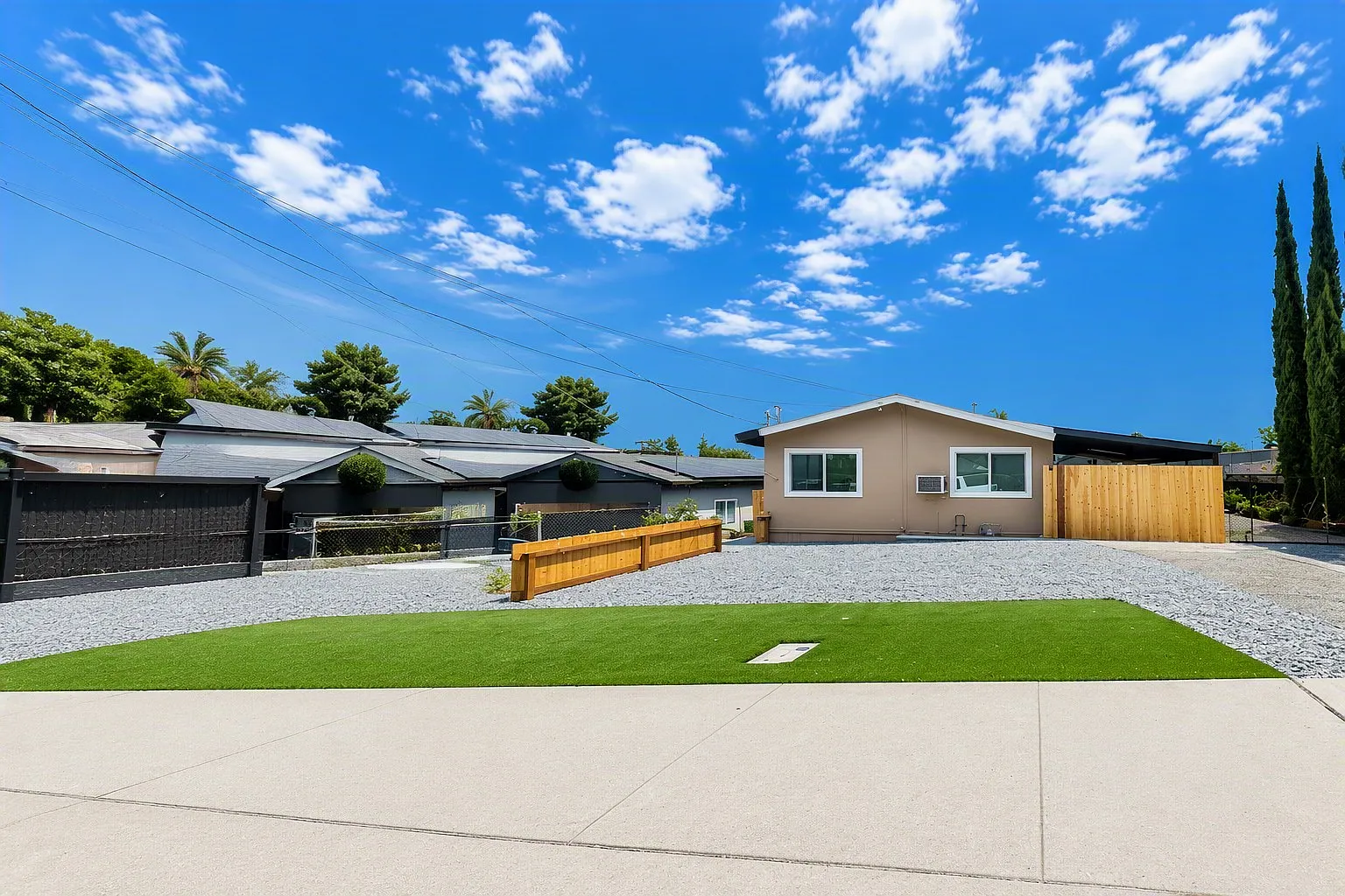 4 bed, 1250 sqft, $4,200 — Photo 4