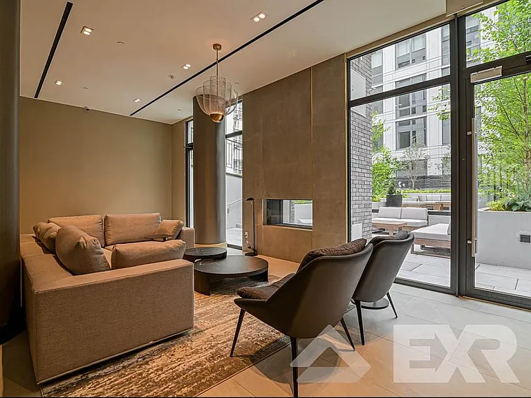 160 Clarkson Ave #4K — Photo 6