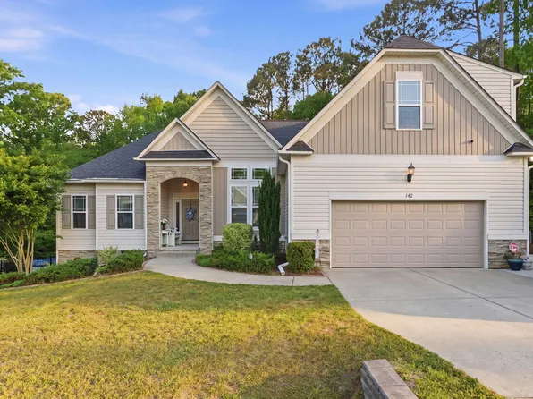 142 Candlenut Ln, Smithfield, NC 27577